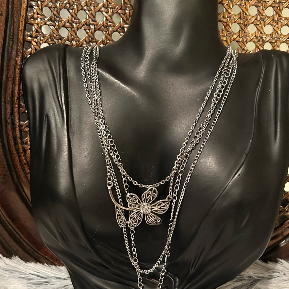 Silver tone Multi-Layered Necklace with Floral Pendant